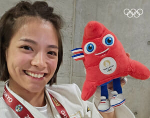 「勘違いしてるよね」“号泣”でアンチ増えた？ 阿部詩の“激変”モデル姿に心ない声