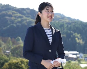 愛子さま　佐賀ご訪問のメークを徹底解説！いつもより“濃いリップ”をつけられたワケは？