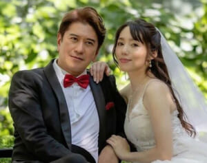 「40歳に見えない」川﨑麻世の妻・花音さん　心ない“老け見え指摘”に反論「夫は見た目で選ぶ訳では無かった」