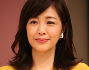 菊池桃子　結婚記念日に2ショット公開！本誌が目撃した元エリート官僚夫の「ラブラブ出迎え姿」