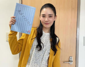 北香那　Snow Man渡辺翔太への“ボディタッチ動画”が炎上の裏で見せていた「異変」