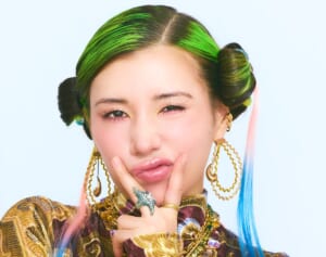 「膝下からくるぶしまで全部くしゃーっです」『おむすび』仲里依紗　愛用ルーズソックスの“ギャル”すぎる長さ