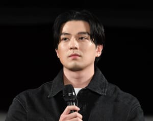 「体調がつらくて死にたい」新田真剣佑は訃報にショック…恩人社長が急逝直前に知人に明かしていた懊悩