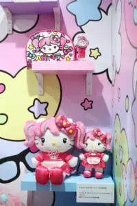 hallo_kitty_ten2-200x300.jpg.webp
