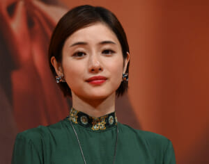 元銀座ホステス占い師が語る「12月4日の開運最強有名人」2位は石原さとみ、1位は？