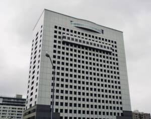 「歴代不祥事の中でも伝説級」神奈川県警　現役警官の“驚愕悪事”にネット呆然「マジでどうなってんの」