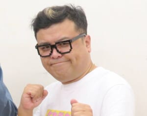 「あそこの監督の一味はほぼチンピラ」とろサーモン久保田『地面師たち』降板に“恨み節”