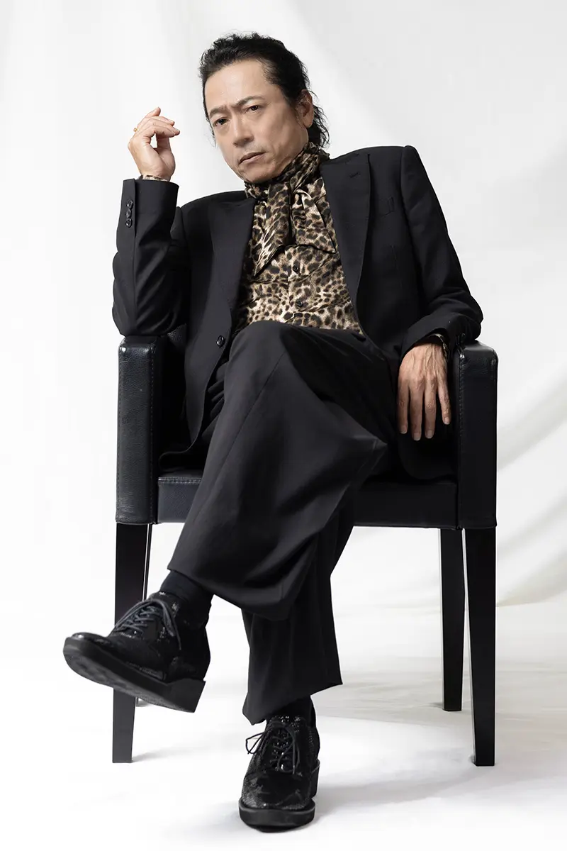 画像・写真1枚目】「狩猟もしてないし、野菜も育ててないよ」三上博史