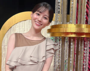 「別人に見えた」選挙特番で注目のテレ東3年目アナ　激変姿に視聴者衝撃「びっくりしました」