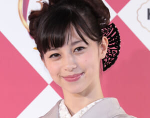 “元癒し系グラドル”女優　中条あやみと並んでも「公開処刑にならなくてすごい」48歳の近影に絶賛の声