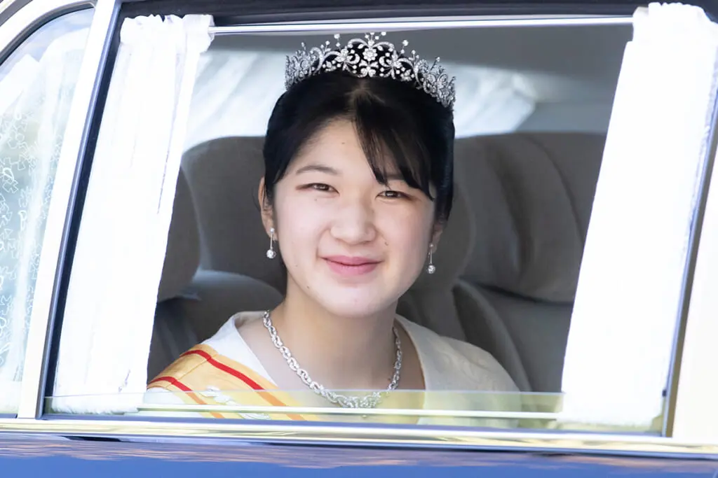 愛子さまご着用のジュエリー総まとめ 若者に人気ブランドの2万円