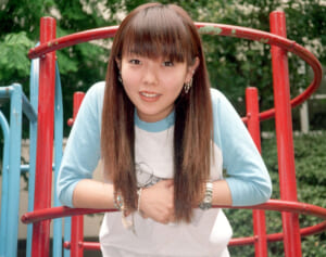 「着こなせるのすごい」aiko（49）が『FNS歌謡祭』で見せた“超カジュアル”に絶賛の声