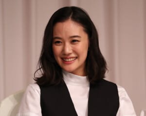 元銀座ホステス占い師が語る「1月19日の開運最強有名人」2位は蒼井優、1位は？
