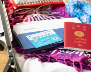 《引き上げ頻発！年末旅行前に要確認》クレカの海外利用手数料「安い」カードはどれ？専門家が勧める1枚