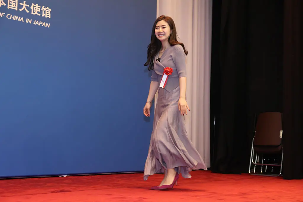 福原愛 中国大使館の交流会にタイトなドレス姿で登場！スピーチで語っ 