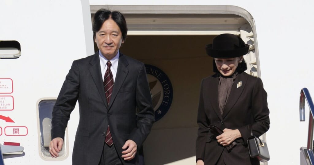 「仲睦まじい様子は感じられない」紀子さま　飛行機でも隣に座られず…懸念深まる“秋篠宮さまとの距離感”