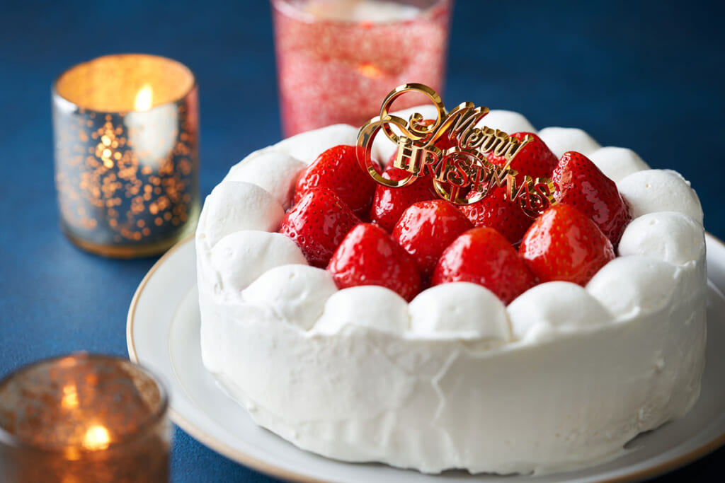 イチゴが減少、ホールケーキの売上低下…少子高齢化、物価高騰がクリスマスケーキにもたらした「過酷な現実」