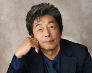 「ベッドが回転し出して、すげぇ！」中村雅俊　ドラマ『ゆうひが丘の総理大臣』で神田正輝と驚きの声を上げたまさかの着替え場所