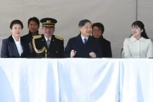 愛子さま 皇宮警察の“晴れ舞台”に初参加…天皇陛下の“異例のご同伴”に