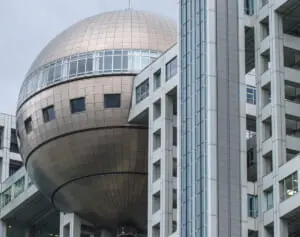 「守ってたら仕事にならない」フジテレビ　報道局員から賛否噴出した“会食”に関する「新ガイドラインの中身」