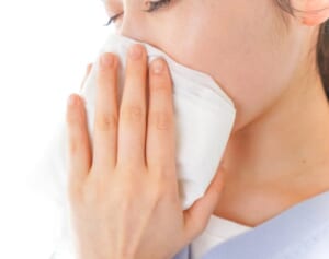 今年も大量飛散のスギ花粉　症状が軽くなる「初期療法」とは？医師が解説
