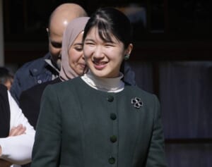 愛子さま　ご活躍も海外では“永遠のプリンセス”と報道…欧州は長子優先で同世代が続々“女王”に