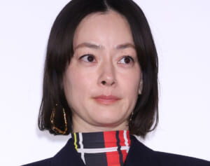 「気づかなかった」と驚きの声…『ホットスポット』小日向演じる“未来人”の正体めぐる「考察」に視聴者騒然