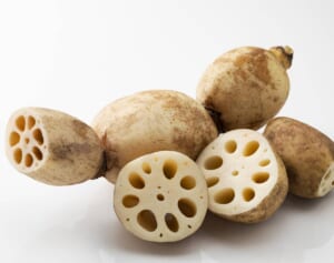 実はビタミンCも豊富な「れんこん」栄養を逃さず食べる“コツ”は？