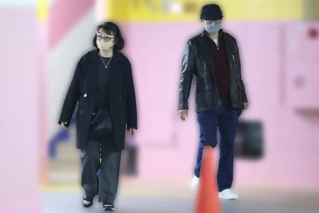 山口百恵さん 三浦友和との百貨店デートを目撃！73歳の誕生日に贈った