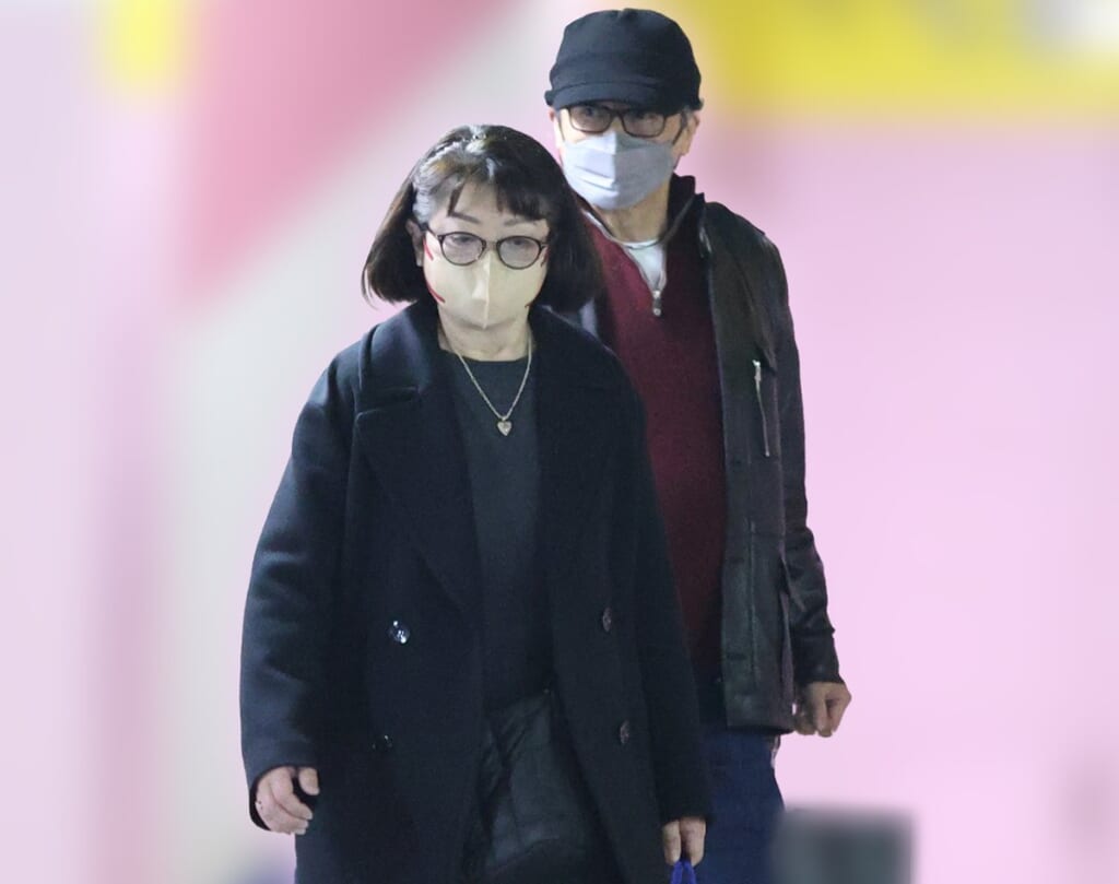 《義兄の三回忌法要に参加》山口百恵さん　義姉が明かす夫・友和と「夫婦げんかをしない理由」