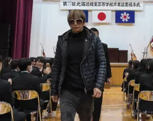 「左耳が聞こえなくなっていた」GACKT　明かした16回目卒業式ライブ“根室での異変”