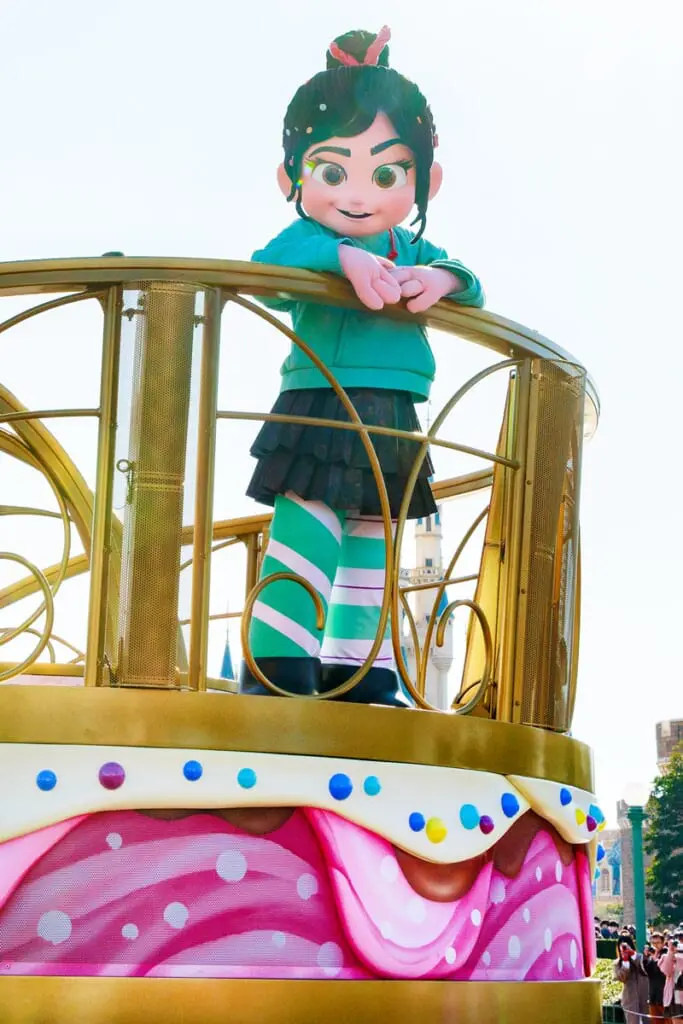 ディズニーパルパルーザ 3月16日まで！】ディズニーランドがお菓子でできたリゾートに変身
