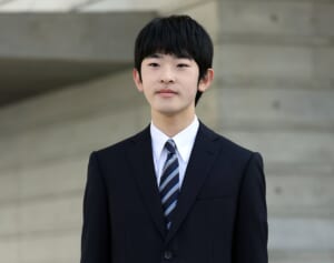 悠仁さま　12歳で一般参賀に自ら志願でお忍びご参加…親交あるジャーナリストが明かす「生きた帝王教育」