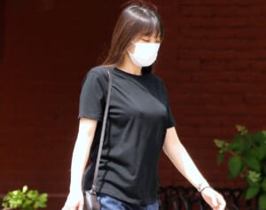 眞子さん　目撃された“ゆったりシルエット”アウターに広がる驚き…NY生活3年で見せた「ファッションの変化」