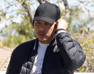 水原一平被告　激写された収監目前の「別人級短パン姿」…未だ全身「大谷翔平ブランド」の悲哀