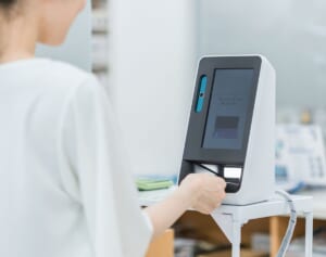 「マイナ保険証」解除申請は3カ月で5.8万人に…やめたい人が感じたデメリット《3月読まれた記事》