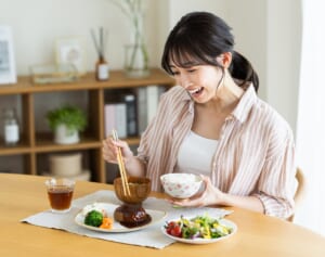 長生きの秘訣はひき肉!? 女性の健康寿命1位の静岡県民が「毎週食べているソウルフード」