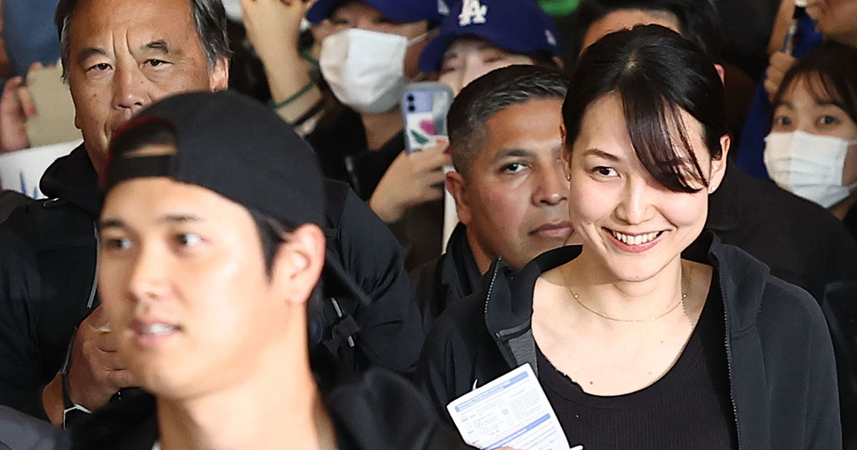 MLB 【 大谷翔平 田中真美子 】USA1ドル札フレーム証明書付