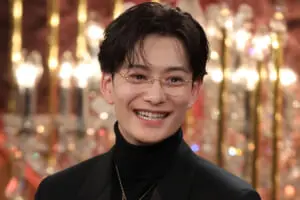 岡田将生の色気マシマシなメガネ姿に「ビジュ爆発しすぎ」ネット悲鳴