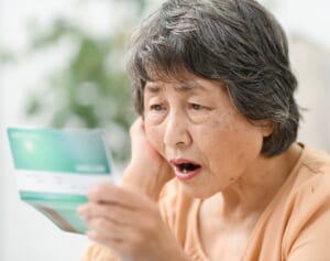 認知症になると親の口座は凍結…元気なうちにやっておきたい「代理人指名」とは