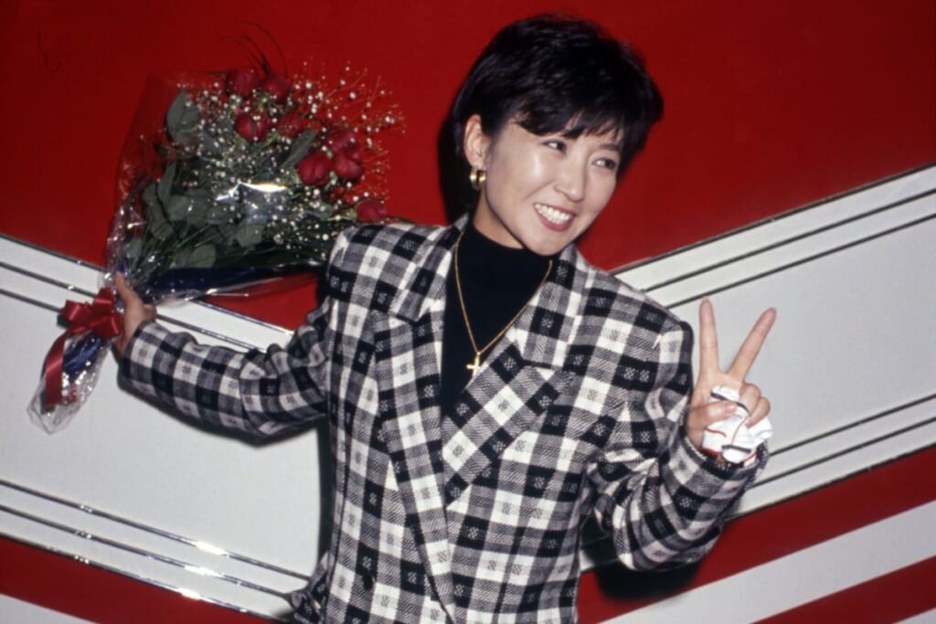 “紅白7年連続出場”の韓国人歌手(63)逮捕以来18年ぶりの来日公演が開催危機…チケット販売元は「ビザ申請中」