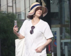 「新幹線じゃないの？」ファン衝撃…広末涼子 “元国民的アイドル”が奈良から450キロ自ら運転…W不倫で独立後の「滲む苦境」