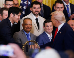 真美子夫人へ？　トランプ大統領が大谷翔平に贈ったプレゼント