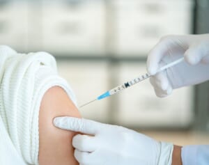 65歳以上の定期接種開始…帯状疱疹ワクチンが認知症リスクを20％減！医師が最新研究を解説