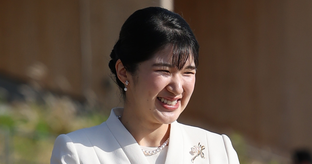 愛子さま 全国赤十字大会に2年連続“裏方”でご参加…昨年は最後まで後片付け、貫かれる“特別扱い固辞”のご姿勢 | 女性自身