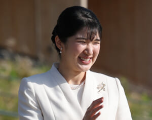 《パビリオンより人気》愛子さま　人だかり＆大歓声！万博ご訪問で起こった“大フィーバー”ぶり