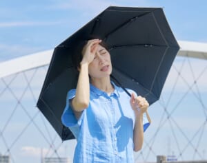 日焼けがきっかけで「口唇ヘルペス」に！医師が勧める“紫外線対策”