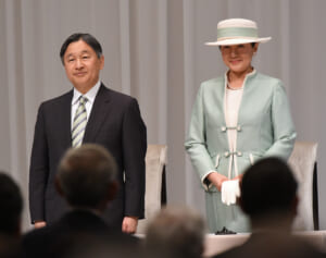 “側近中の側近”が360万円窃盗事件…20代係員級の宮内庁職員の“驚きの年収”