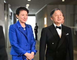 雅子さま　硫黄島、万博、園遊会…お出まし計5回！ハードな4月も笑顔で乗り切られて