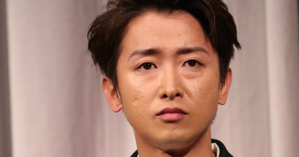 「本当だったんだ」大野智 公開した左腕を埋め尽くす“タトゥー”にファン騒然…気になる「絵柄の意味」